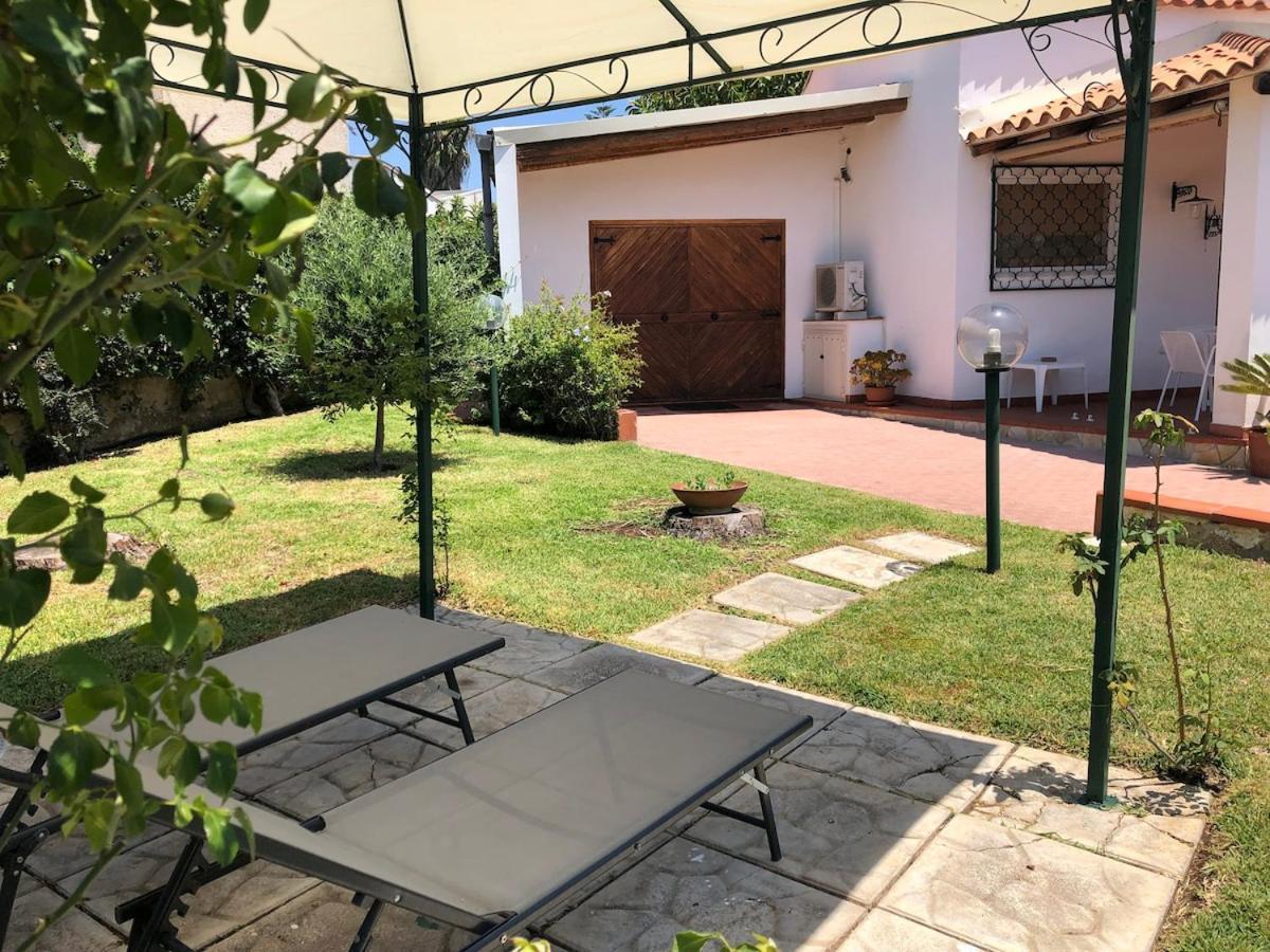 Le Tre Palme Fontane Bianche Exterior foto